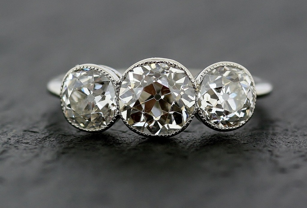 3-stone-platinum-vintage-engagement-ring-for-art-deco-brides-2-full