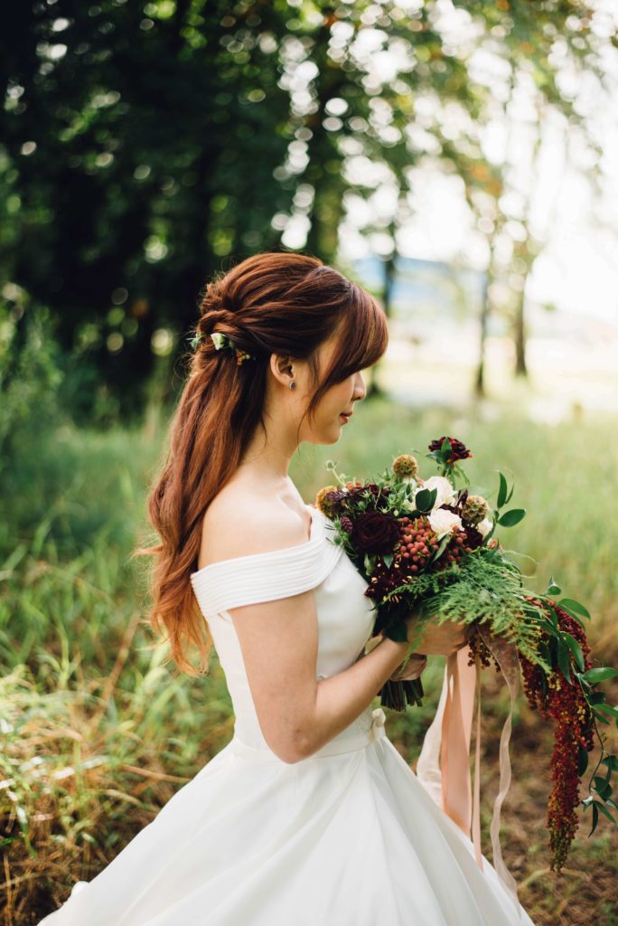 Half Updo hairstyle