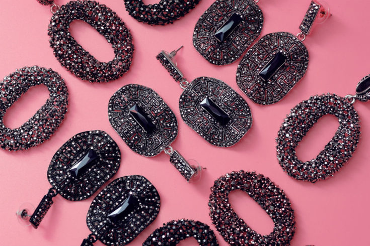 Your Fall Look isn’t Complete Without These 6 Dark Gemstone Jewelry Pieces